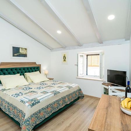 Solis Rooms Old Town Ragusa Esterno foto