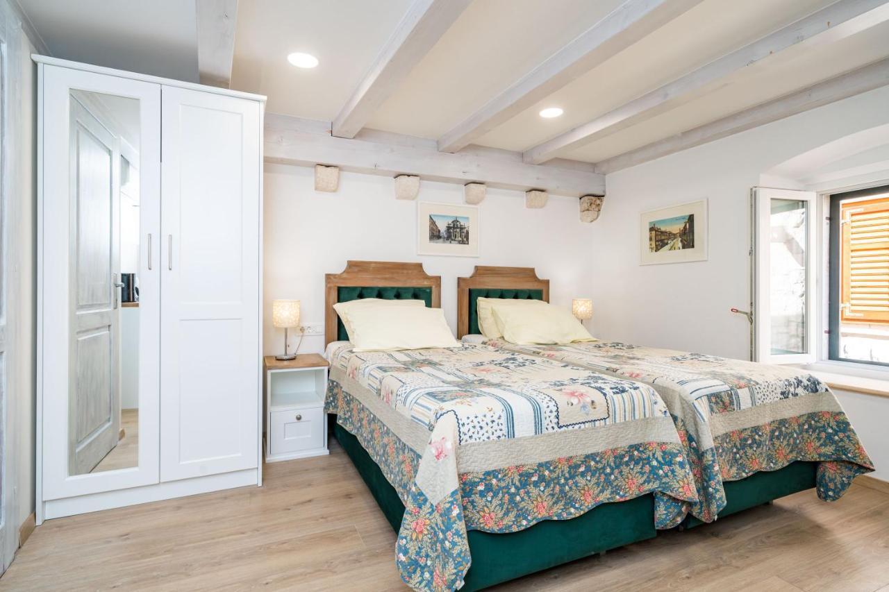 Solis Rooms Old Town Ragusa Esterno foto