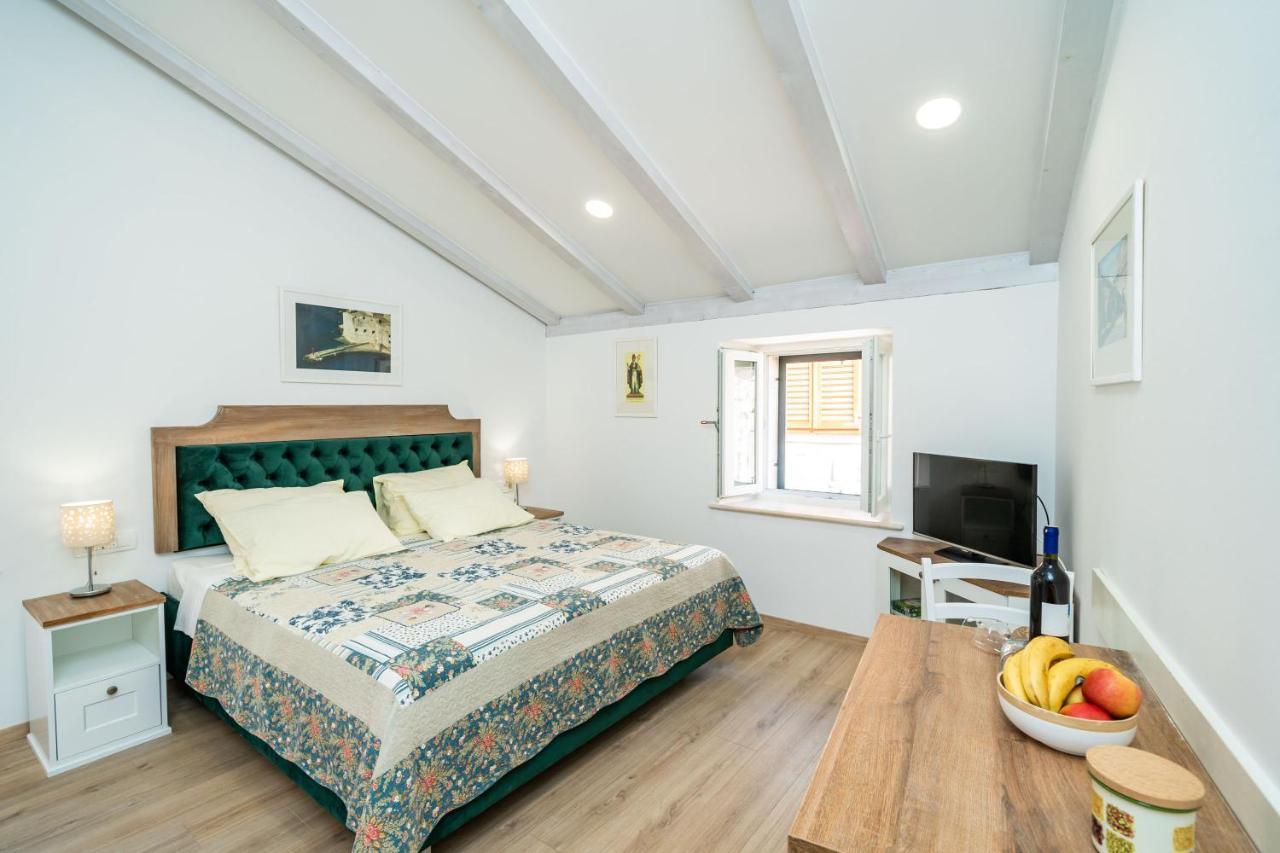 Solis Rooms Old Town Ragusa Esterno foto