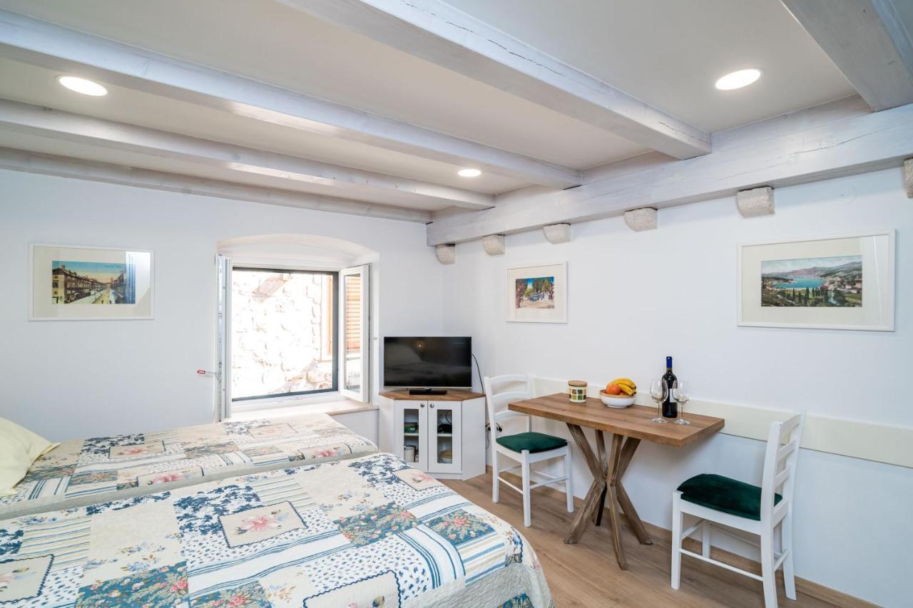 Solis Rooms Old Town Ragusa Esterno foto