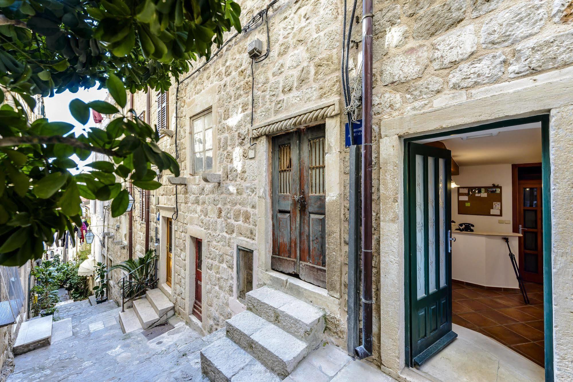 Solis Rooms Old Town Ragusa Esterno foto